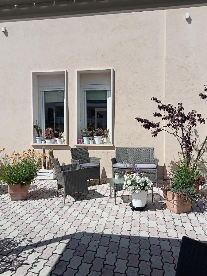 Hotel Porta Rivera L'Aquila Exterior photo